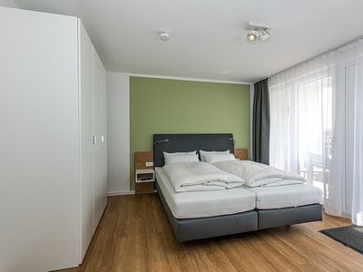 Schlafzimmer mit Doppelbett