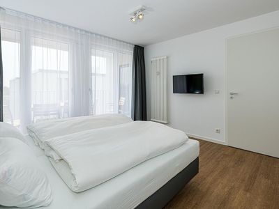 Schlafzimmer mit Doppelbett