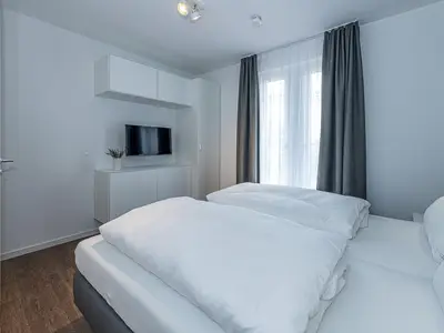 Schlafzimmer mit Doppelbett