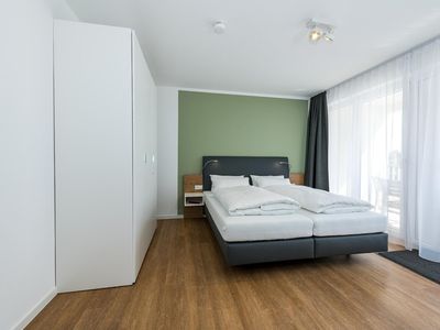 Schlafzimmer mit Doppelbett