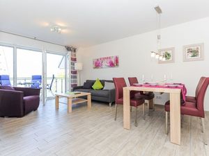 23921604-Ferienwohnung-4-Bensersiel-300x225-2