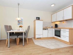 19290488-Ferienwohnung-3-Bensersiel-300x225-5