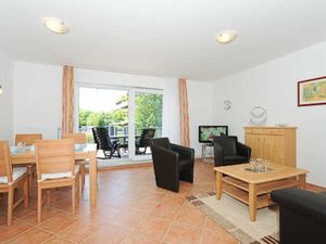 19290379-Ferienwohnung-4-Bensersiel-300x225-3