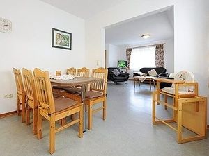 23976914-Ferienwohnung-5-Bensersiel-300x225-5