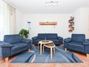 19290350-Ferienwohnung-4-Bensersiel-300x225-5