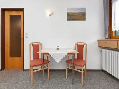 Ferienwohnung für 2 Personen (40 m²) in Bensersiel 6/10