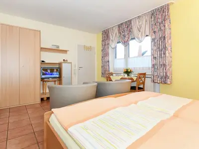 Ferienwohnung für 2 Personen (30 m²) in Bensersiel 9/10
