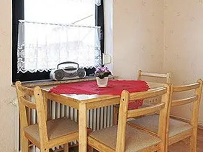 Ferienwohnung für 3 Personen (40 m²) in Bensersiel 8/10