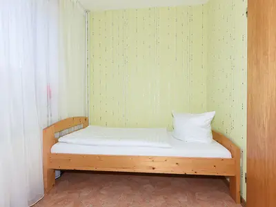Ferienwohnung für 3 Personen (63 m²) in Esens 10/10