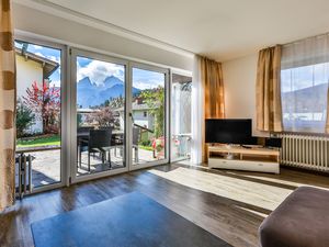 23992932-Ferienwohnung-4-Berchtesgaden-300x225-0