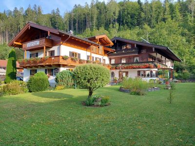 Gästehaus Aussen Sommer