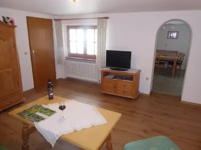 Wohnzimmer Kehlstein mit Durchgang