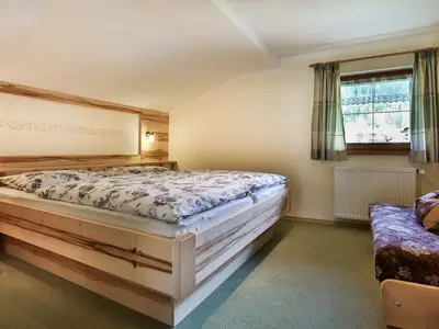 Schlafzimmer 2