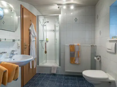 Badezimmer in der Ferienwohnung im Haus Christl