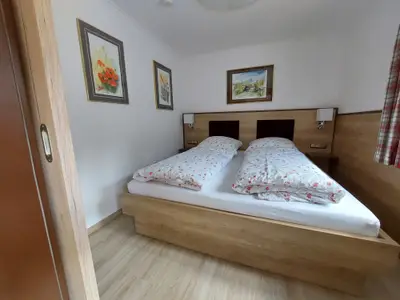 Ferienwohnung 4 - Schlafzimmer