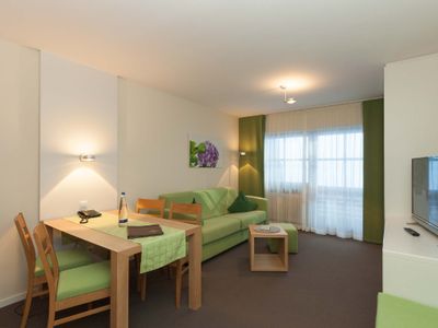 Ruhige Appartements am Wiesenhang  - Essecke mit Couch