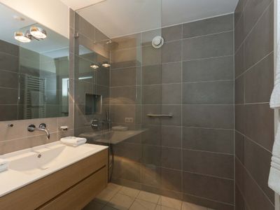 Ruhige Appartements am Wiesenhang  - mit Dusche Badezimmer 2