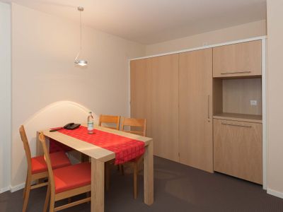 Sporty Appartement mit Terrasse - Küchenzeile 1