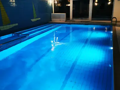 Pool im Haus