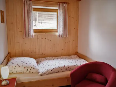 Schlafzimmer mit Einzelbett
