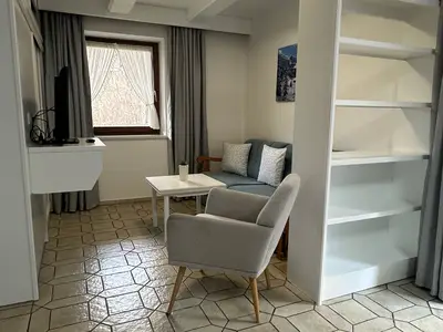 Deml_App3_AusziehCouch