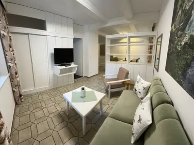 Deml_App7_Ausziehcouch