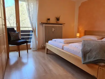 Schlafzimmer mit Doppelbett Fewo Jennerblick