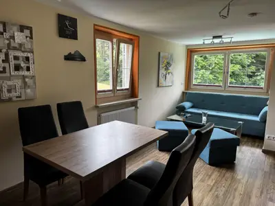Wohnzimmer, Esszimmer