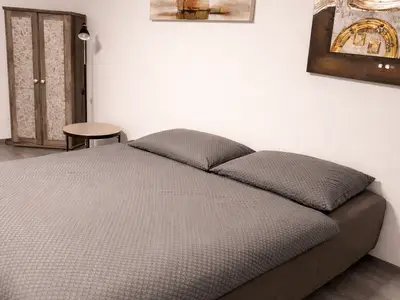 zusätzliche Schlafcouch im Schlafzimmer