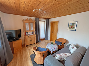 23586853-Ferienwohnung-4-Bergen / Chiemgau-300x225-3