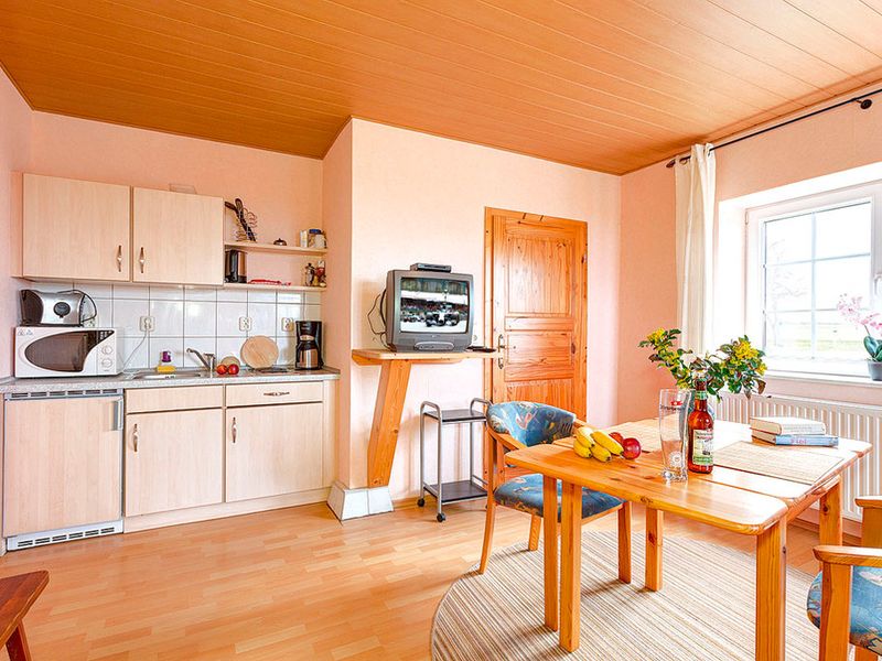 23939224-Ferienwohnung-6-Bergen auf Rügen-800x600-1