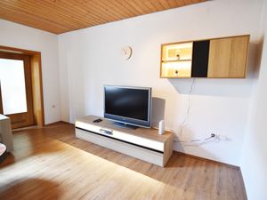 22509593-Ferienwohnung-5-Bergisch Gladbach-300x225-0