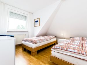 22506573-Ferienwohnung-3-Bergisch Gladbach-300x225-5