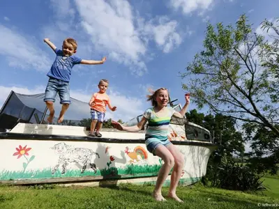 kerndlerhof_schiff_kinder_-schwarz-koenigat