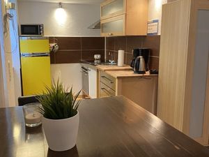 319691-Ferienwohnung-3-Berlin-300x225-1