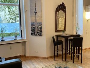 319691-Ferienwohnung-3-Berlin-300x225-5