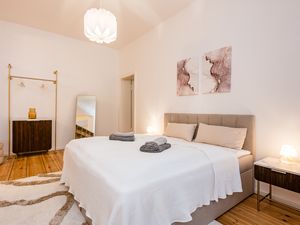 23938418-Ferienwohnung-6-Berlin-300x225-4