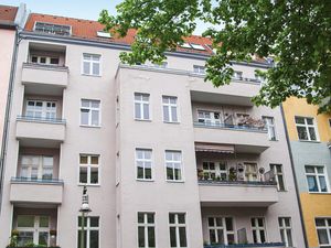 23724510-Ferienwohnung-4-Berlin-300x225-0