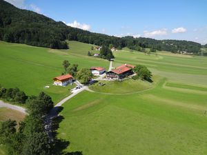 Ferienwohnung für 5 Personen (100 m²) in Bernau am Chiemsee