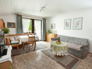 72345-Ferienwohnung-2-Bernau am Chiemsee-300x225-1