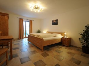 2609943-Ferienwohnung-5-Bernau am Chiemsee-300x225-4