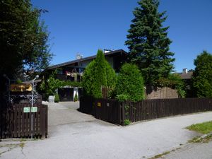 21698523-Ferienwohnung-2-Bernau am Chiemsee-300x225-0