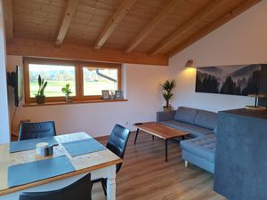 23918402-Ferienwohnung-3-Bernau am Chiemsee-300x225-4