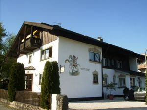 19205478-Ferienwohnung-3-Bernau am Chiemsee-300x225-1