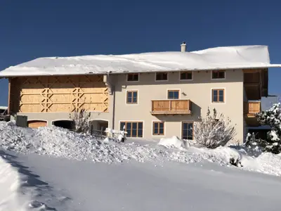 Hausansicht Winter
