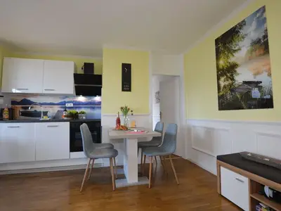 Ferienwohnung für 3 Personen (58 m²) in Bernau am Chiemsee 2/10