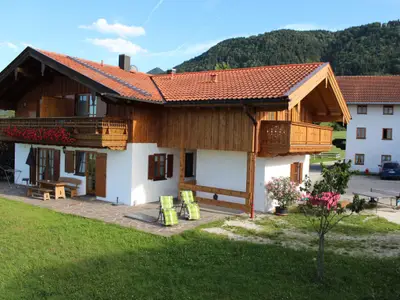 Ferienwohnung für 2 Personen (45 m²) in Bernau am Chiemsee 1/10