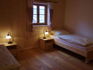 23953956-Ferienwohnung-5-Bernbeuren-300x225-3