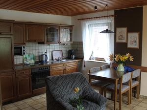 3808184-Ferienwohnung-6-Bernkastel-Kues-300x225-3