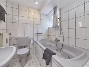 24054978-Ferienwohnung-3-Bernkastel-Kues-300x225-1